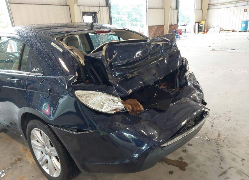 Photo 6 of 2014 Chrysler 200 TOURING (VIN 1C3CCBBB4EN137519)