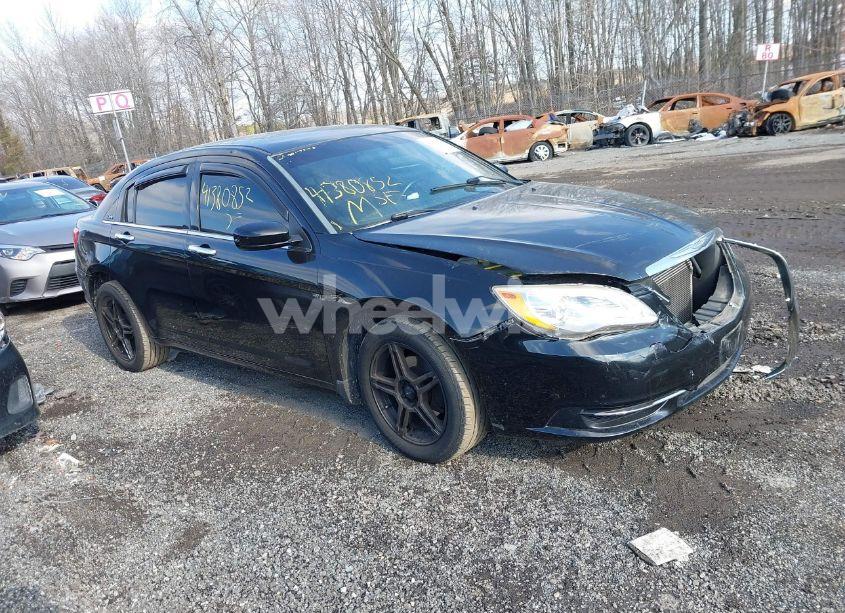 2012 Chrysler 200 TOURING (VIN 1C3CCBBB5CN126770) main photo