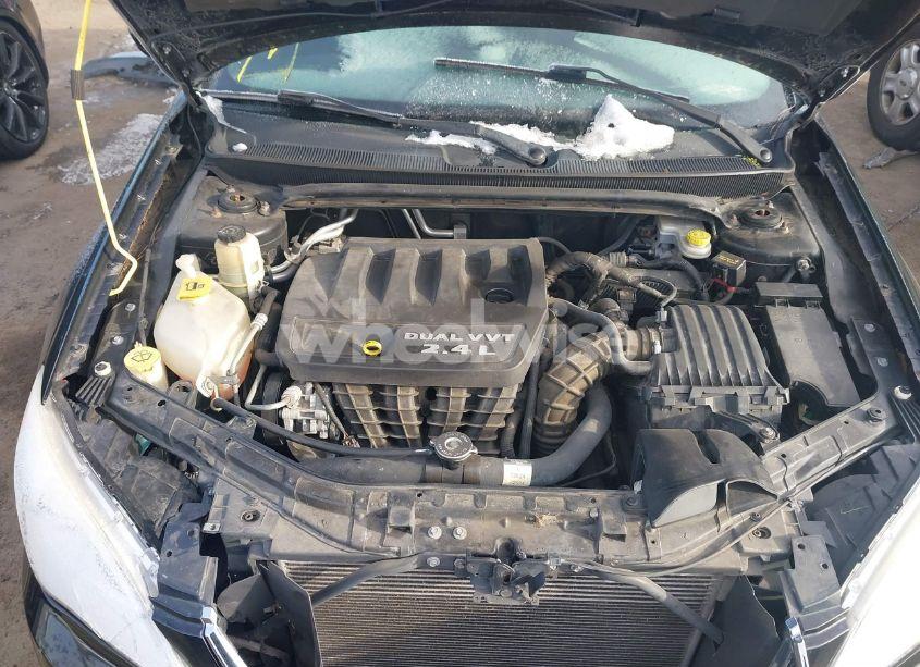 Photo 10 of 2012 Chrysler 200 TOURING (VIN 1C3CCBBB5CN126770)