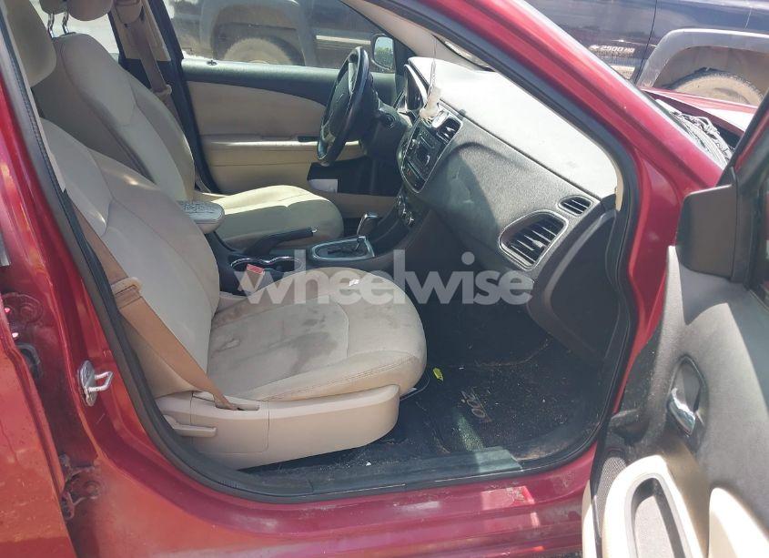 Photo 5 of 2012 Chrysler 200 TOURING (VIN 1C3CCBBB5CN146341)