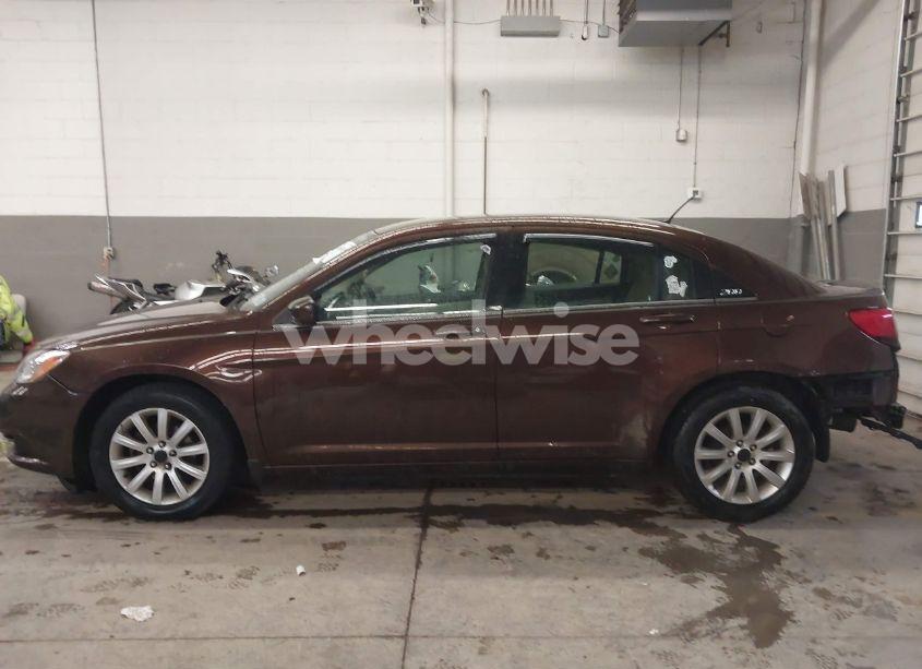 Photo 15 of 2012 Chrysler 200 TOURING (VIN 1C3CCBBB5CN180666)