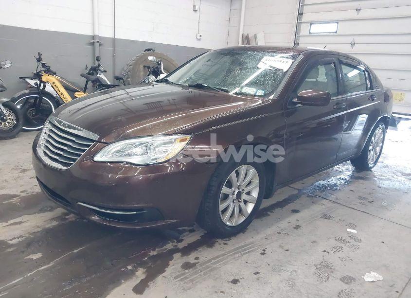 Photo 2 of 2012 Chrysler 200 TOURING (VIN 1C3CCBBB5CN180666)