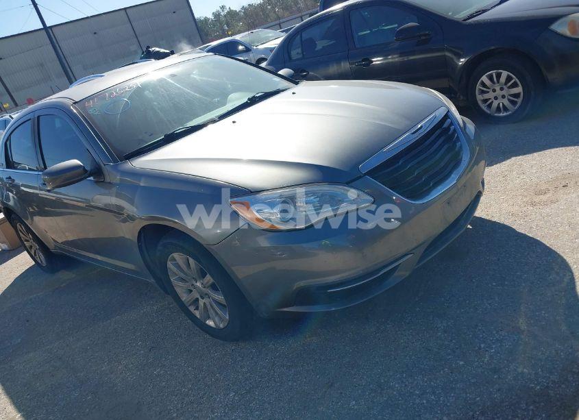 2013 Chrysler 200 TOURING (VIN 1C3CCBBB5DN575240) main photo