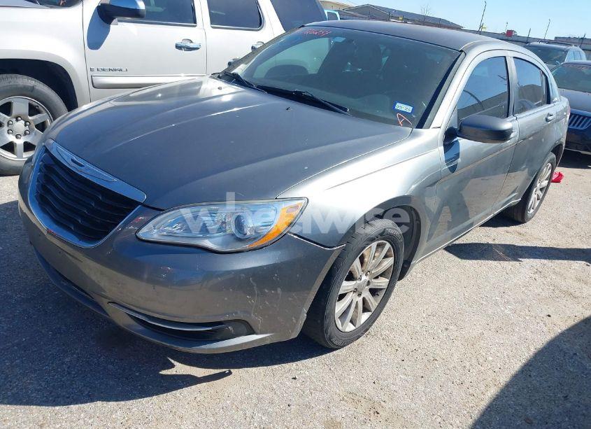 Photo 2 of 2013 Chrysler 200 TOURING (VIN 1C3CCBBB5DN575240)