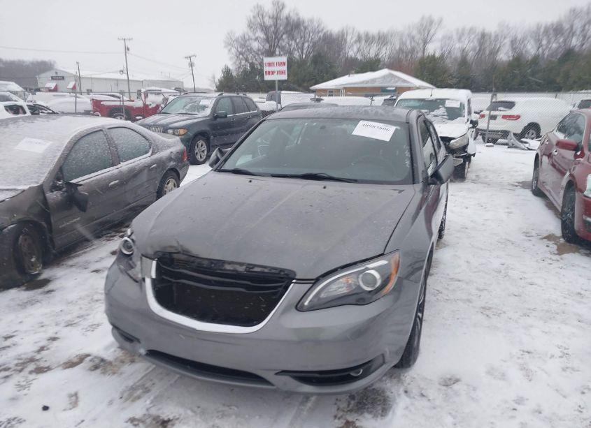 Photo 12 of 2013 Chrysler 200 TOURING (VIN 1C3CCBBB5DN605532)