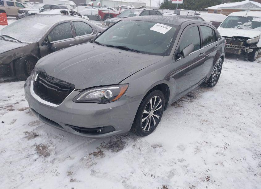 Photo 2 of 2013 Chrysler 200 TOURING (VIN 1C3CCBBB5DN605532)