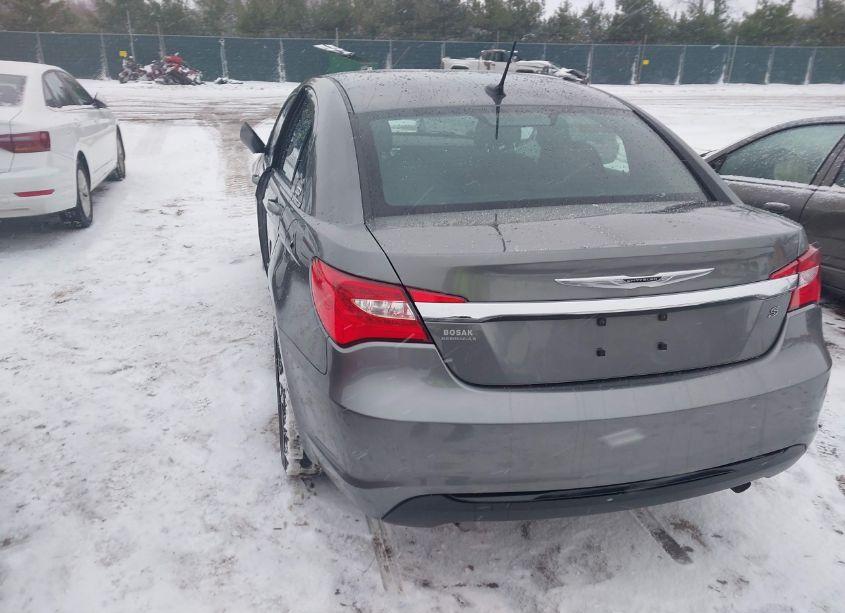 Photo 3 of 2013 Chrysler 200 TOURING (VIN 1C3CCBBB5DN605532)