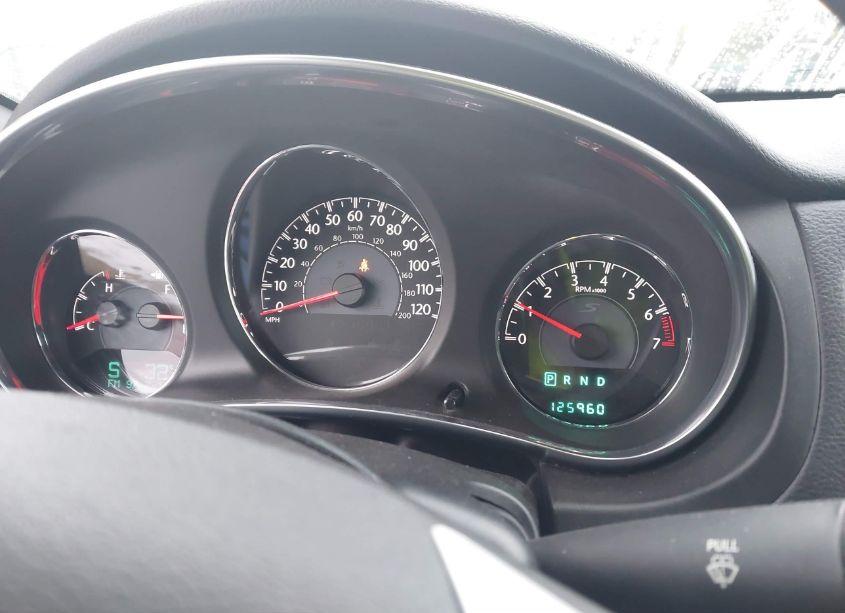 Photo 7 of 2013 Chrysler 200 TOURING (VIN 1C3CCBBB5DN605532)