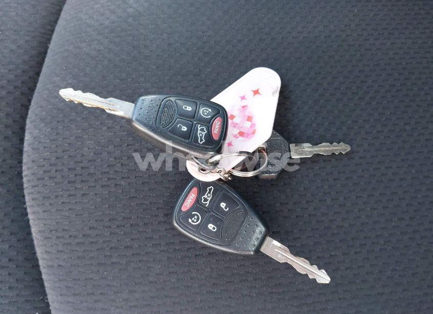 Photo 11 of 2013 Chrysler 200 TOURING (VIN 1C3CCBBB5DN655332)