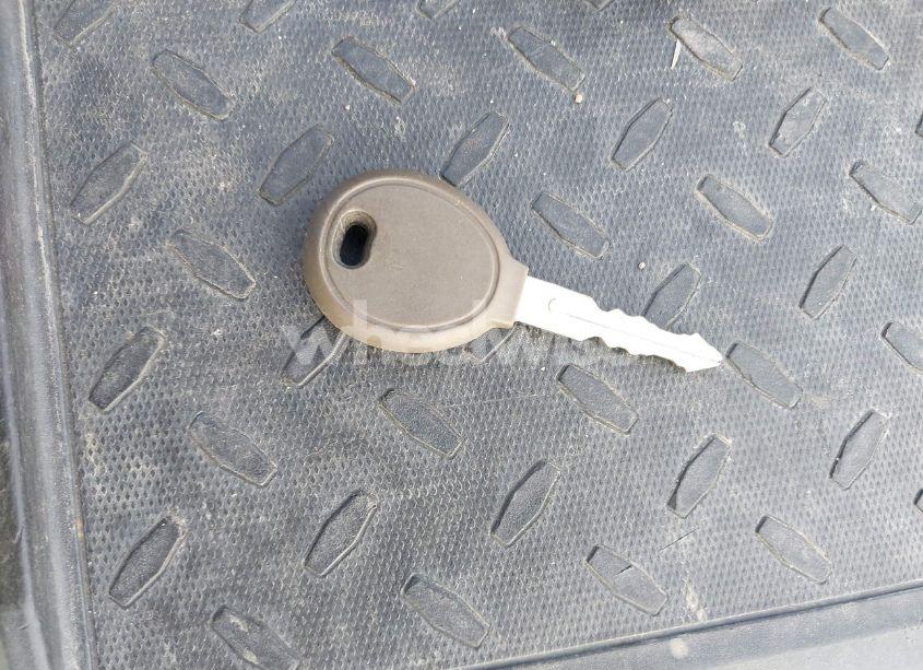 Photo 11 of 2013 Chrysler 200 TOURING (VIN 1C3CCBBB5DN679002)