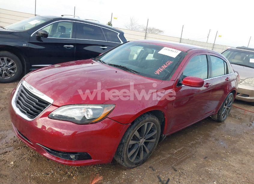 Photo 2 of 2013 Chrysler 200 TOURING (VIN 1C3CCBBB5DN679002)