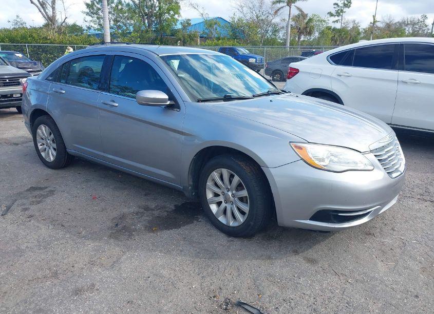 2013 Chrysler 200 TOURING (VIN 1C3CCBBB5DN764664) main photo