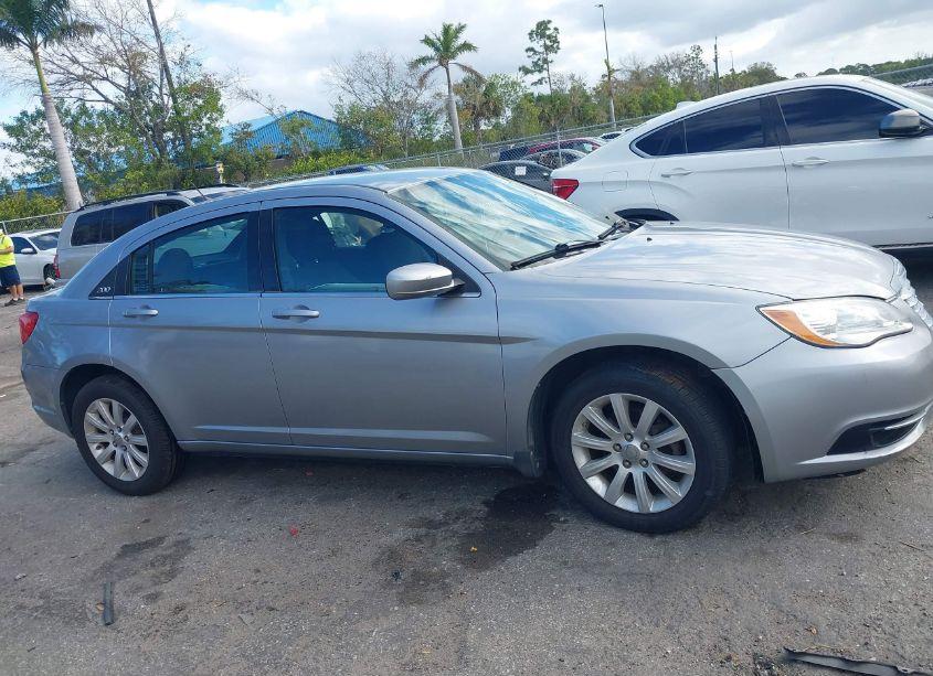 Photo 13 of 2013 Chrysler 200 TOURING (VIN 1C3CCBBB5DN764664)