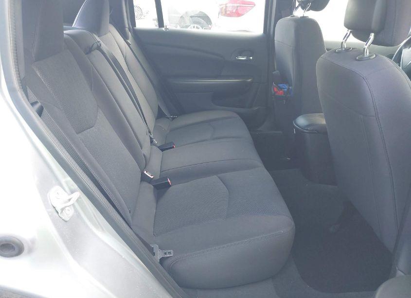 Photo 8 of 2013 Chrysler 200 TOURING (VIN 1C3CCBBB5DN764664)