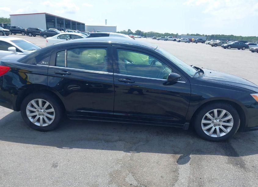 Photo 13 of 2014 Chrysler 200 TOURING (VIN 1C3CCBBB5EN185076)