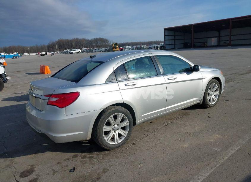 Photo 4 of 2012 Chrysler 200 TOURING (VIN 1C3CCBBB6CN175766)