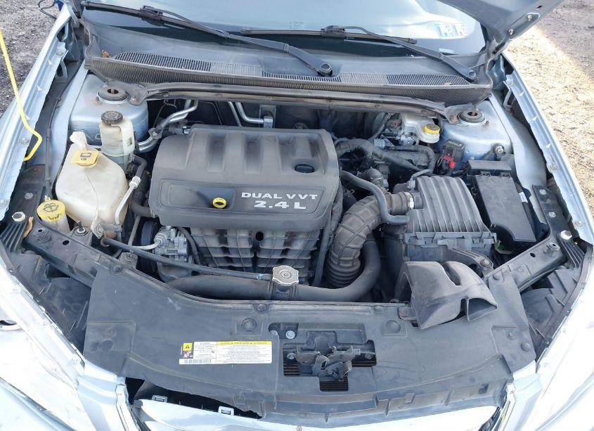 Photo 10 of 2012 Chrysler 200 TOURING (VIN 1C3CCBBB6CN299357)