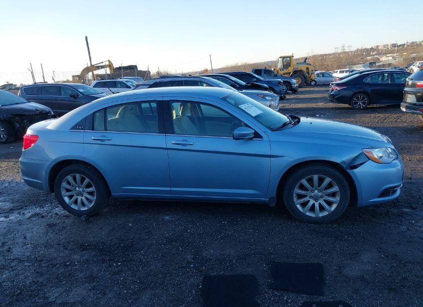 Photo 14 of 2012 Chrysler 200 TOURING (VIN 1C3CCBBB6CN299357)