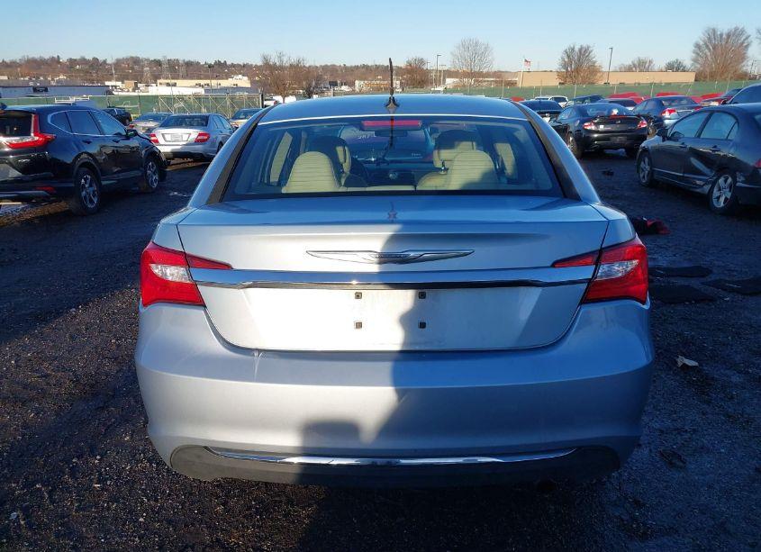 Photo 17 of 2012 Chrysler 200 TOURING (VIN 1C3CCBBB6CN299357)