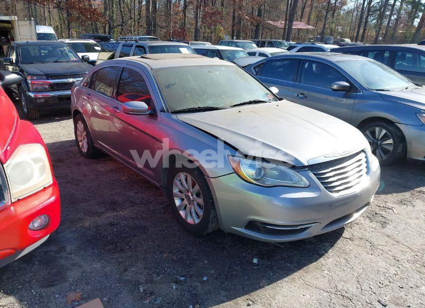2013 Chrysler 200 TOURING (VIN 1C3CCBBB6DN513037) main photo