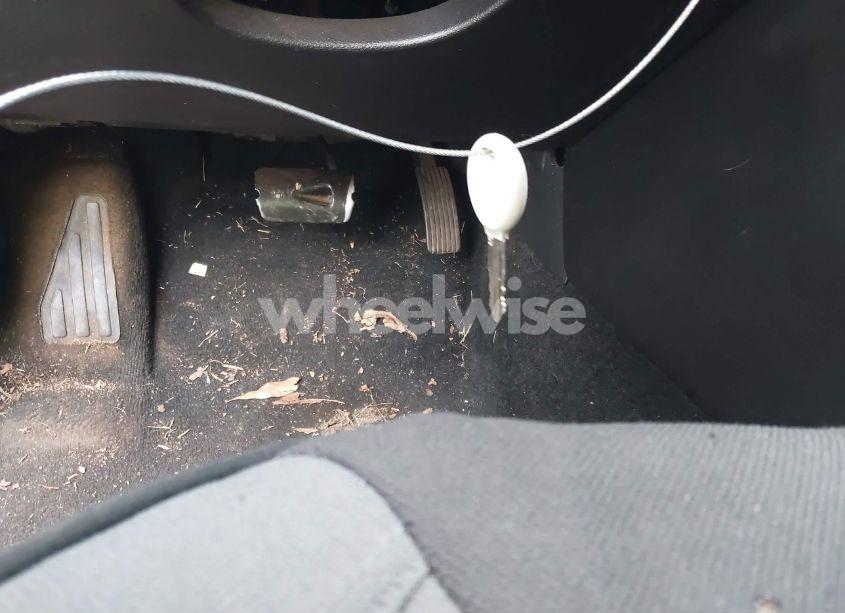 Photo 11 of 2013 Chrysler 200 TOURING (VIN 1C3CCBBB6DN513037)