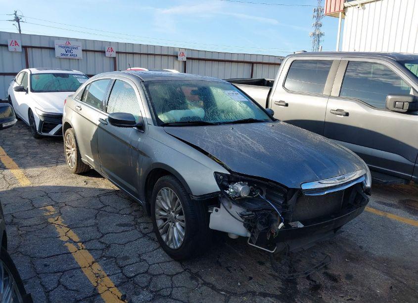 2013 Chrysler 200 TOURING (VIN 1C3CCBBB6DN550363) main photo