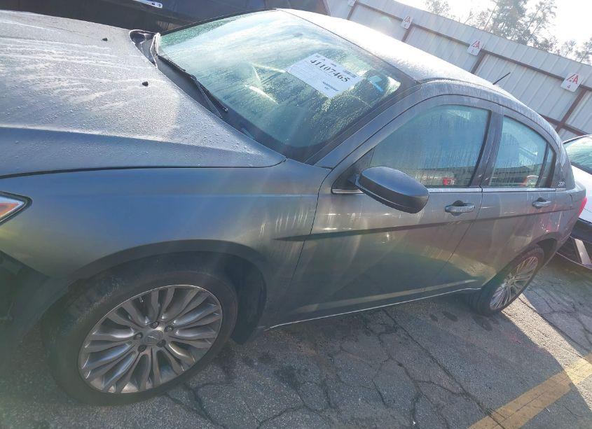 Photo 14 of 2013 Chrysler 200 TOURING (VIN 1C3CCBBB6DN550363)