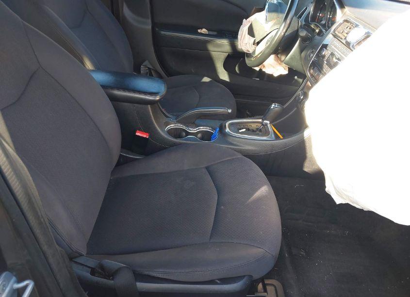 Photo 5 of 2013 Chrysler 200 TOURING (VIN 1C3CCBBB6DN550363)