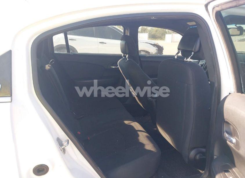 Photo 8 of 2013 Chrysler 200 TOURING (VIN 1C3CCBBB6DN600095)