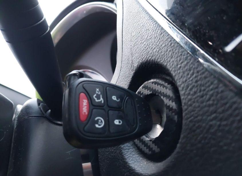 Photo 11 of 2013 Chrysler 200 TOURING (VIN 1C3CCBBB6DN602235)