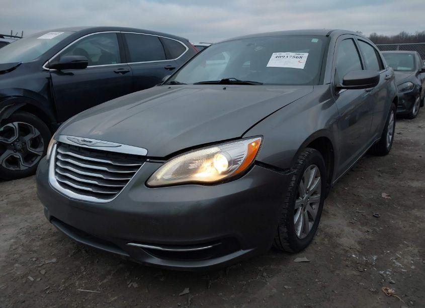 Photo 2 of 2013 Chrysler 200 TOURING (VIN 1C3CCBBB6DN602235)