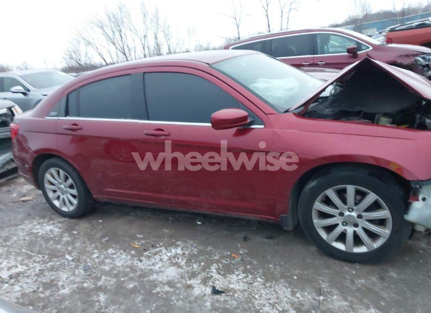 Photo 14 of 2013 Chrysler 200 TOURING (VIN 1C3CCBBB6DN674519)