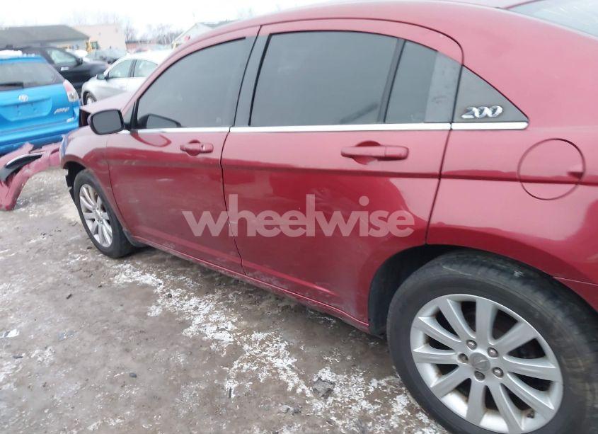 Photo 15 of 2013 Chrysler 200 TOURING (VIN 1C3CCBBB6DN674519)