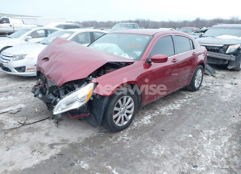 Photo 2 of 2013 Chrysler 200 TOURING (VIN 1C3CCBBB6DN674519)