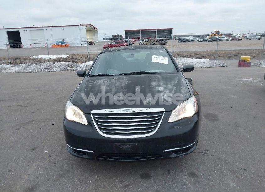 Photo 12 of 2013 Chrysler 200 TOURING (VIN 1C3CCBBB6DN694642)