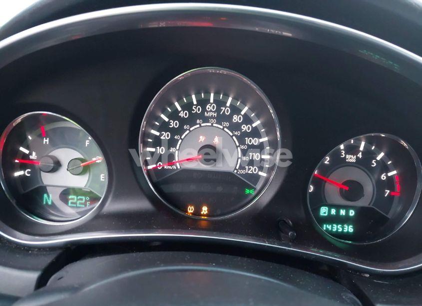 Photo 7 of 2013 Chrysler 200 TOURING (VIN 1C3CCBBB6DN694642)