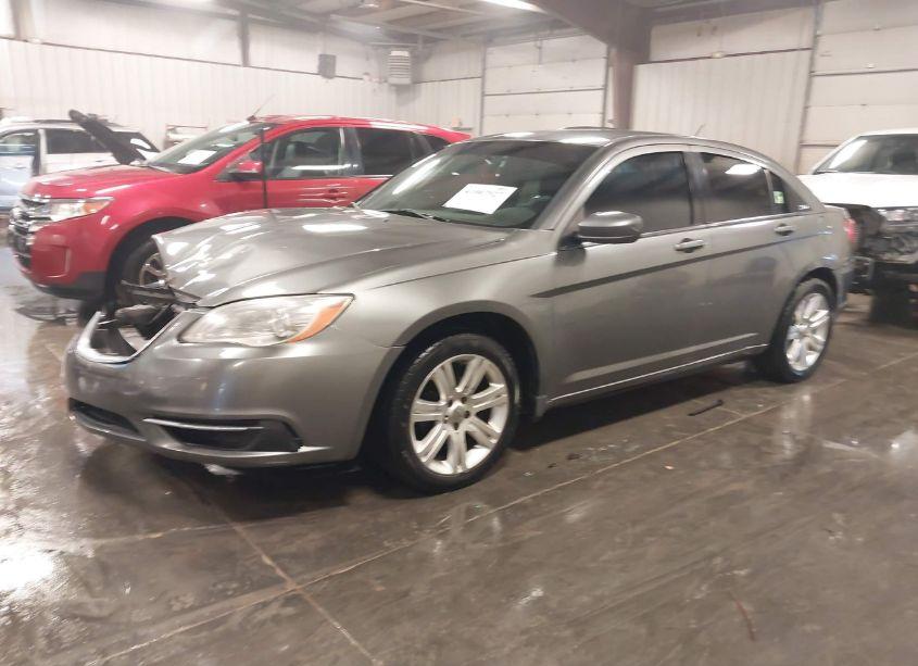Photo 2 of 2013 Chrysler 200 TOURING (VIN 1C3CCBBB6DN694933)