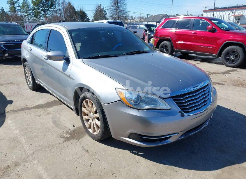 2014 Chrysler 200 TOURING (VIN 1C3CCBBB6EN107356) main photo