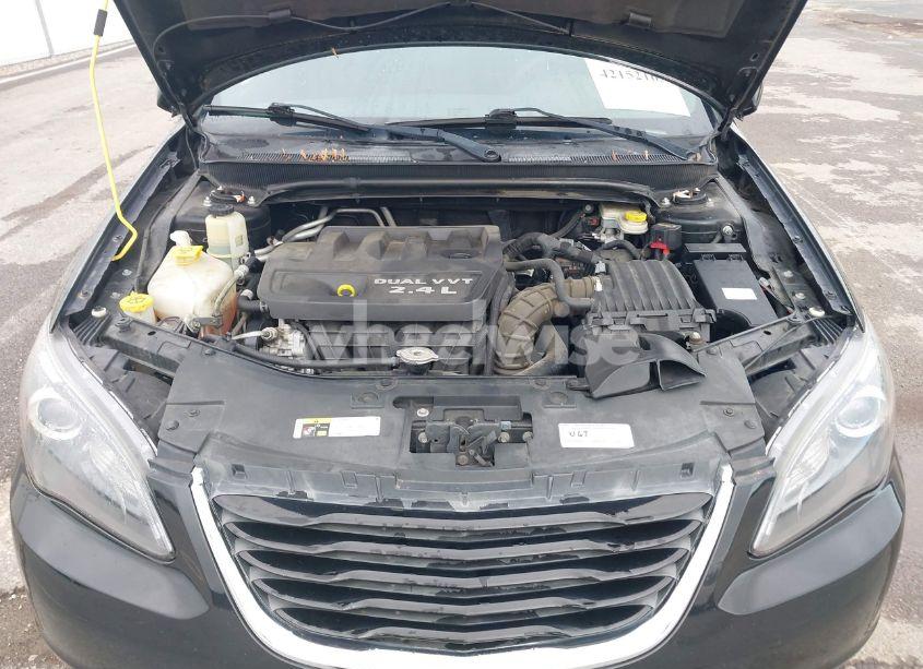 Photo 10 of 2014 Chrysler 200 TOURING (VIN 1C3CCBBB6EN112119)