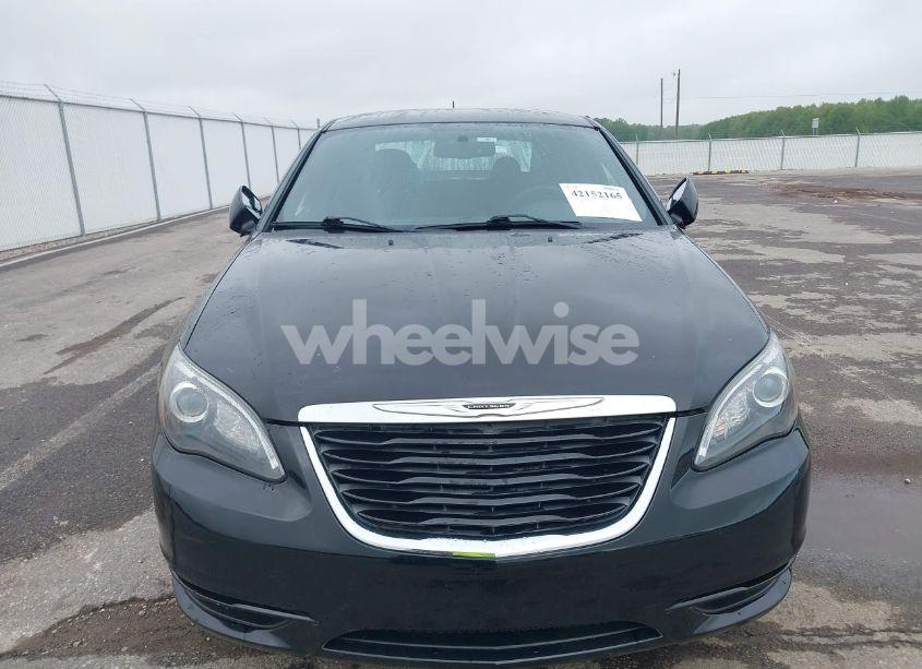 Photo 6 of 2014 Chrysler 200 TOURING (VIN 1C3CCBBB6EN112119)