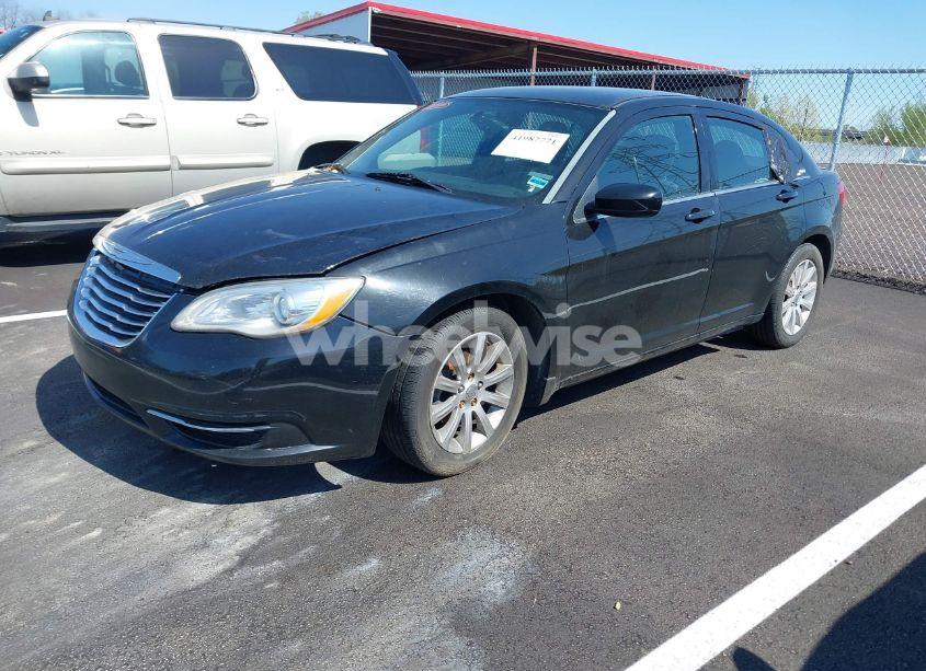 Photo 2 of 2014 Chrysler 200 TOURING (VIN 1C3CCBBB6EN140731)