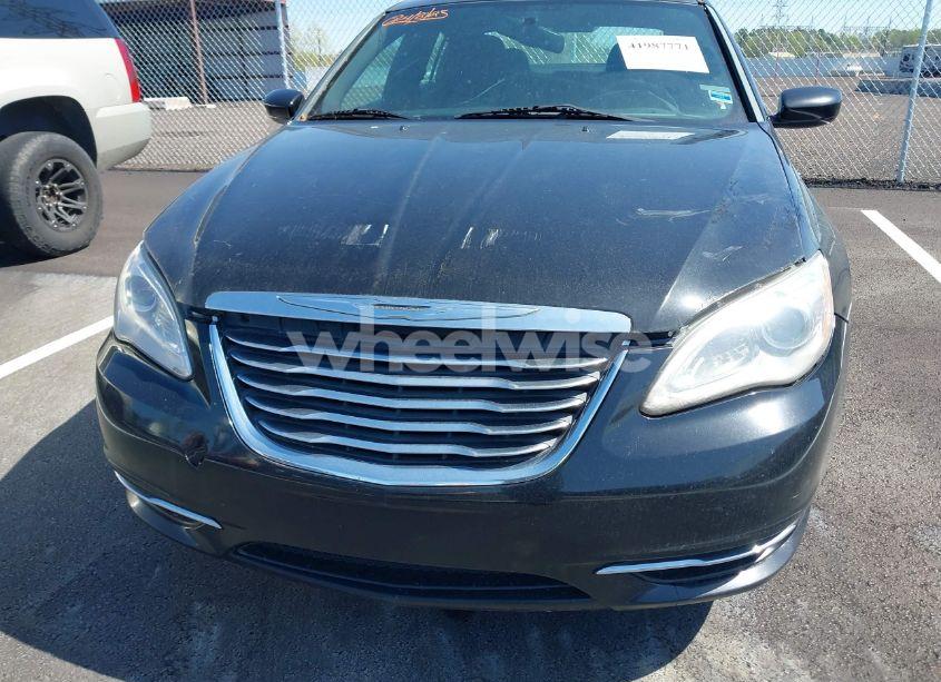 Photo 6 of 2014 Chrysler 200 TOURING (VIN 1C3CCBBB6EN140731)