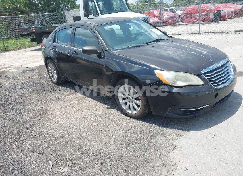 2012 Chrysler 200 TOURING (VIN 1C3CCBBB7CN103765) main photo