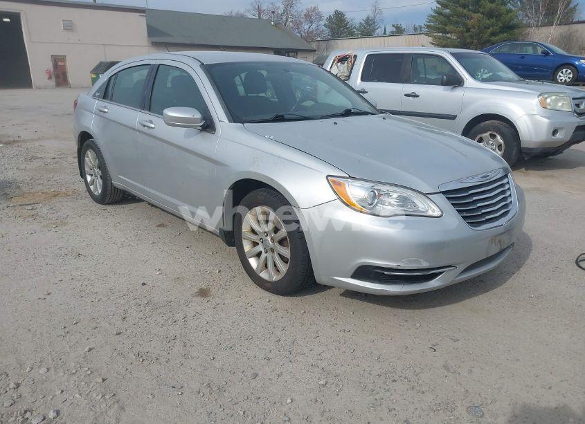 2012 Chrysler 200 TOURING (VIN 1C3CCBBB7CN125569) main photo