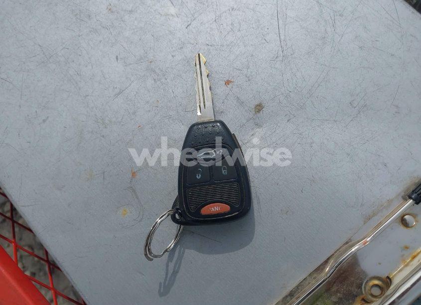 Photo 11 of 2012 Chrysler 200 TOURING (VIN 1C3CCBBB7CN125569)