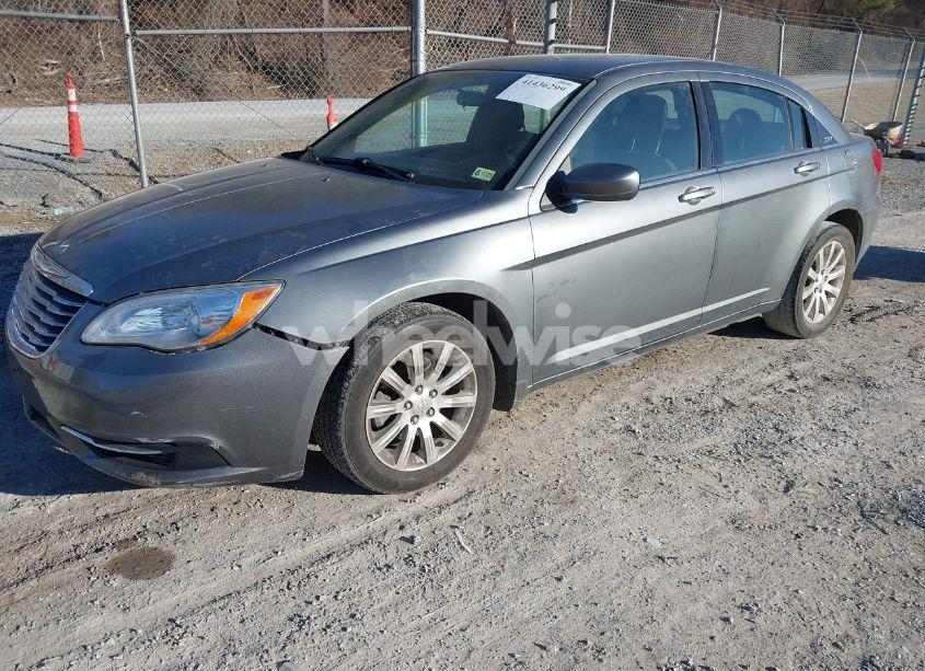 Photo 2 of 2012 Chrysler 200 TOURING (VIN 1C3CCBBB7CN127404)