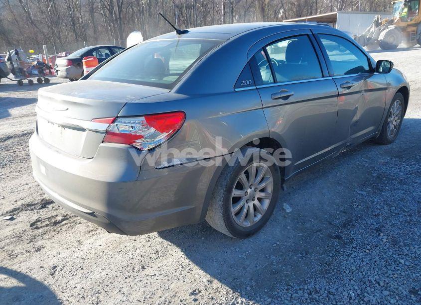 Photo 4 of 2012 Chrysler 200 TOURING (VIN 1C3CCBBB7CN127404)