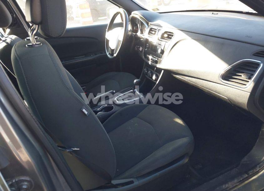 Photo 5 of 2012 Chrysler 200 TOURING (VIN 1C3CCBBB7CN127404)