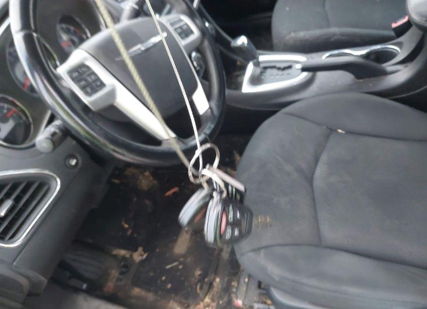 Photo 11 of 2012 Chrysler 200 TOURING (VIN 1C3CCBBB7CN137625)