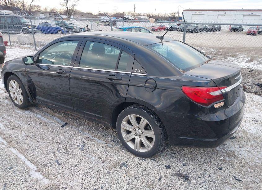 Photo 3 of 2012 Chrysler 200 TOURING (VIN 1C3CCBBB7CN137625)